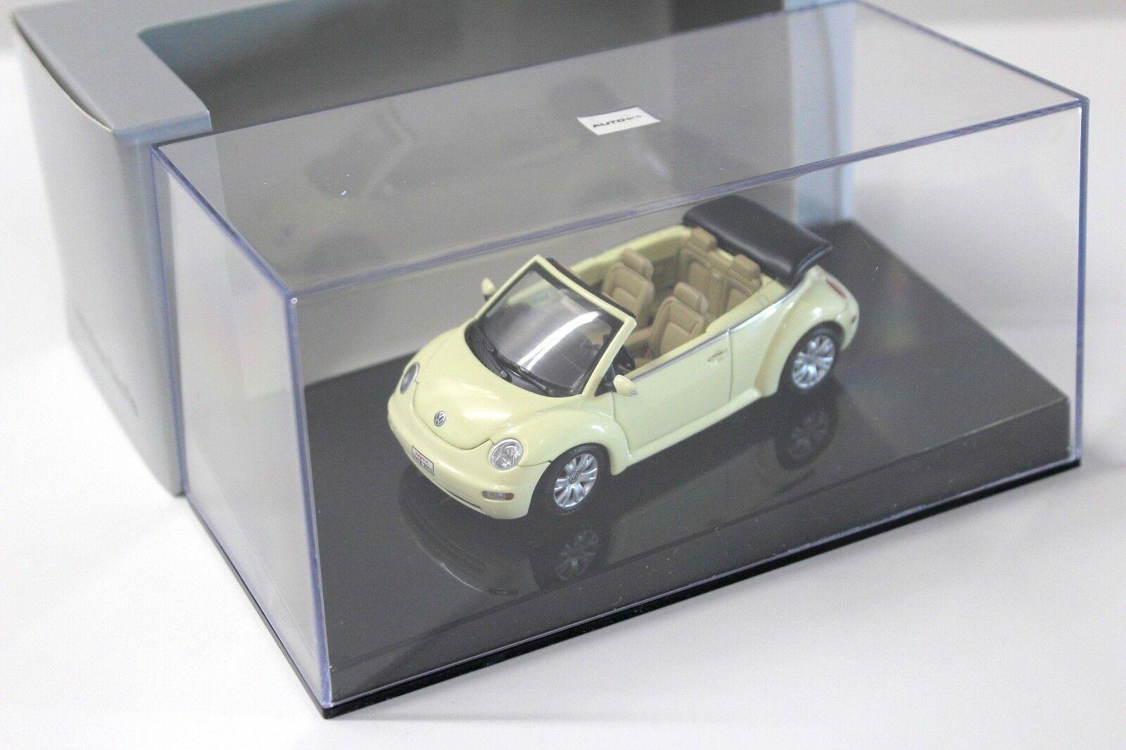 1:43 AUTOart VW Beetle Cabrio yellow DEALER VERSION