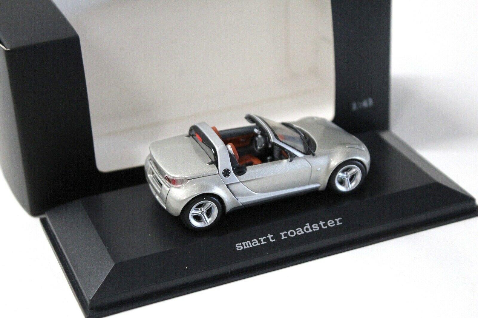 1:43 Minichamps Smart Roadster champagner remix DEALER VERSION