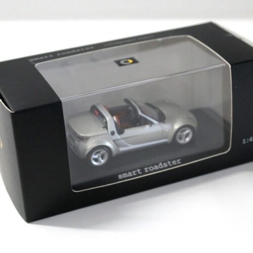 1:43 Minichamps Smart Roadster champagner remix DEALER VERSION