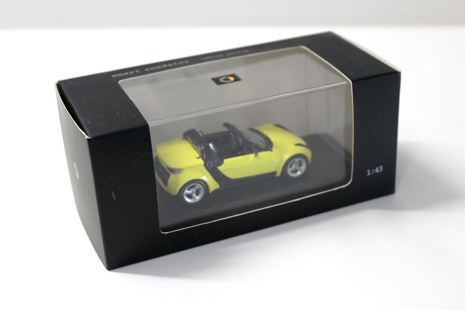 1:43 Minichamps Smart Roadster yellow DEALER VERSION