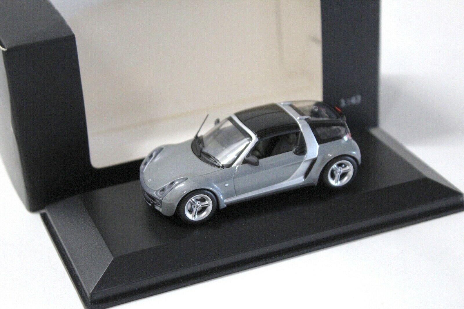 1:43 Minichamps Smart Roadster Coupe grey DEALER VERSION
