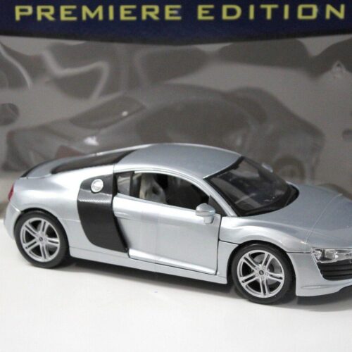 1:18 Maisto Audi R8 Coupe silver