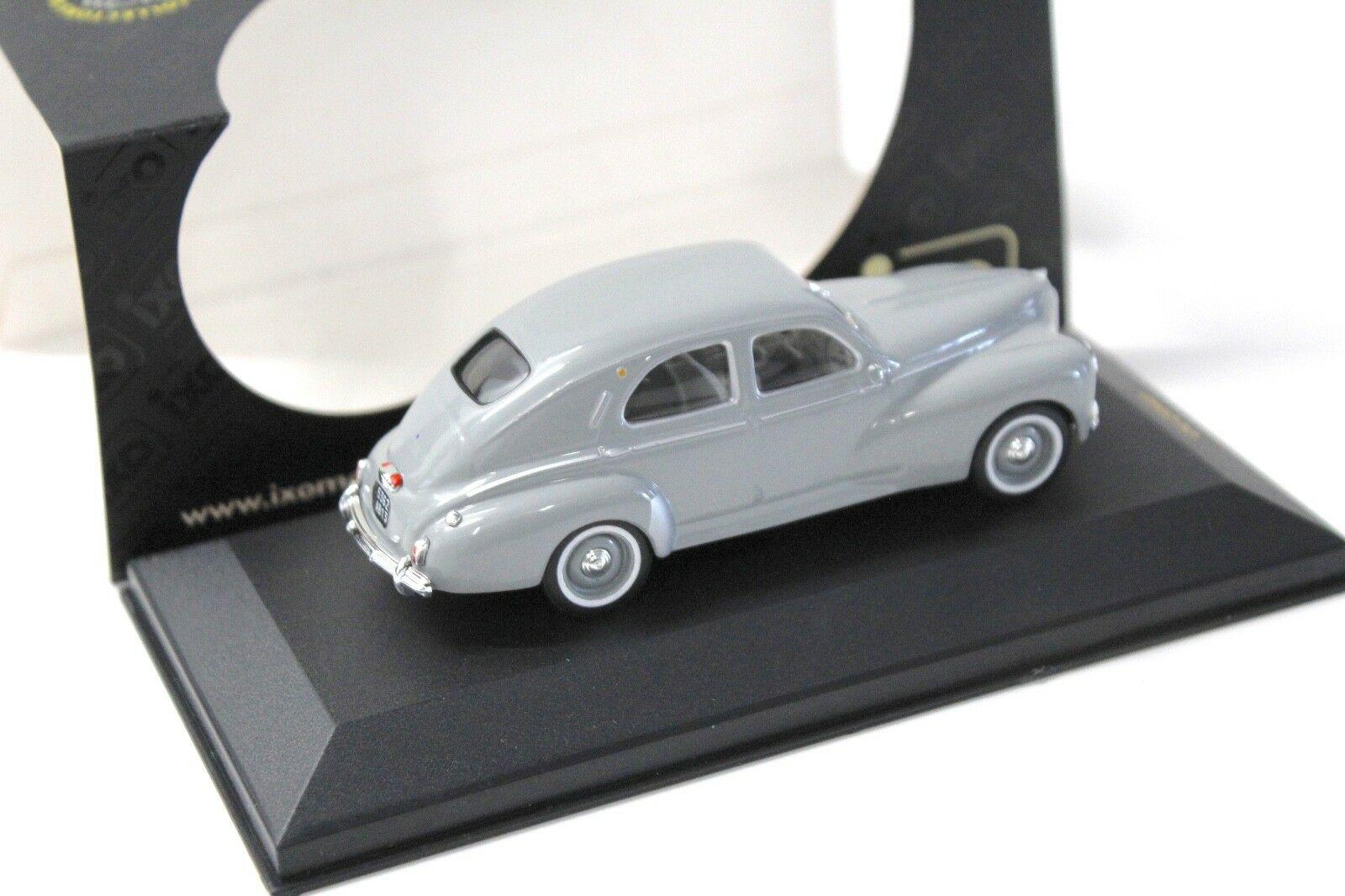 1:43 IXO Peugeot 203 grey