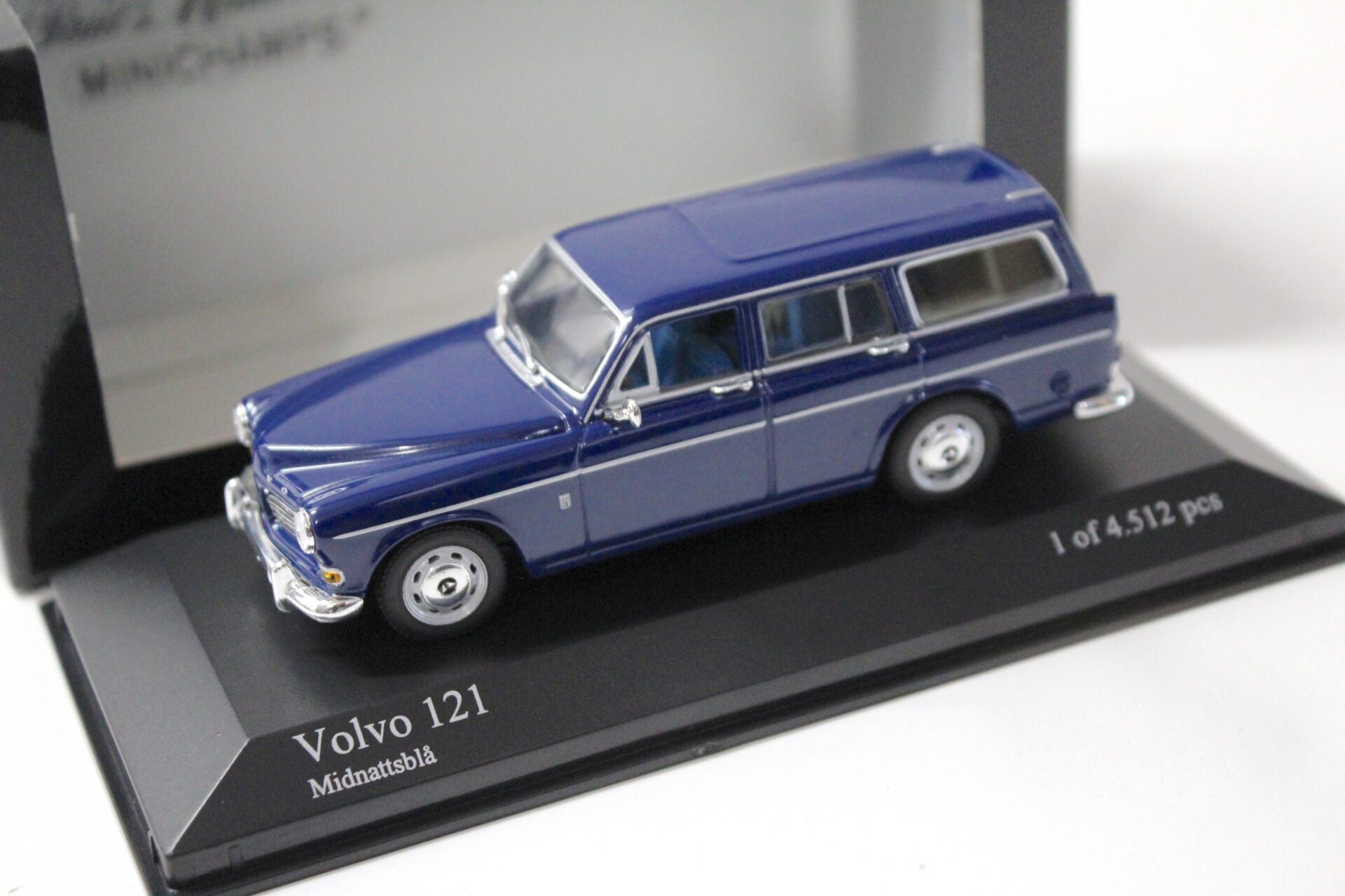 1:43 Minichamps Volvo 121 Break dark blue