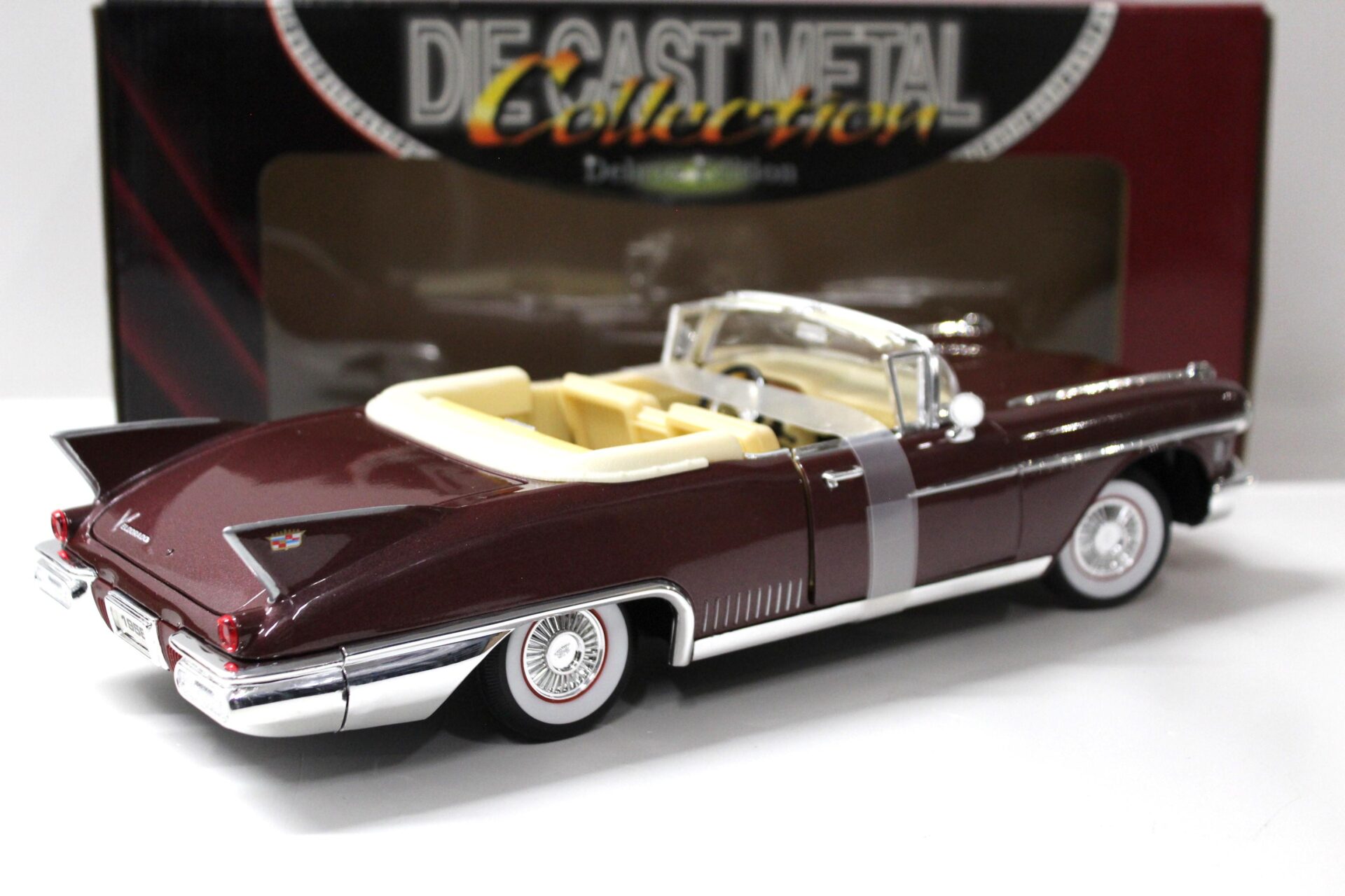 1:18 Road Signature 1958 Cadillac Eldorado Biarritz dark red metallic