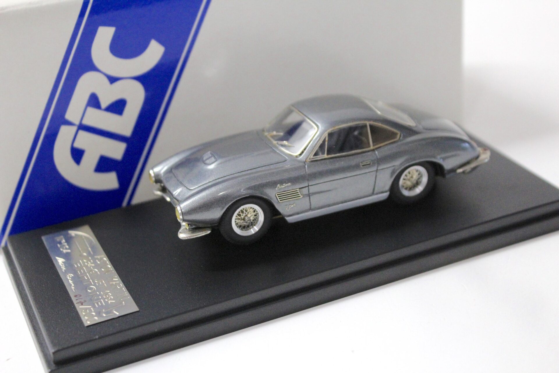 1:43 ABC Brianza Aston Martin Coupe Jat Bertone 1964 grey metallic