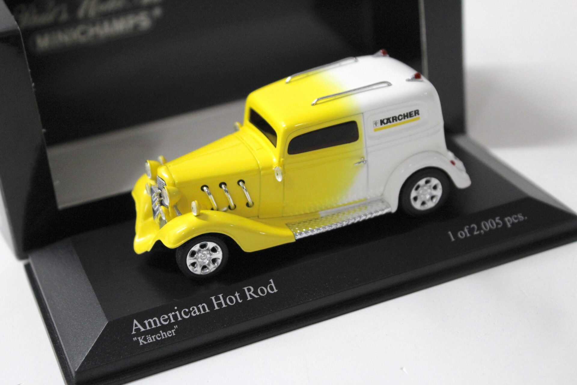 1:43 Minichamps American Hot Rod yellow/ white KÄRCHER