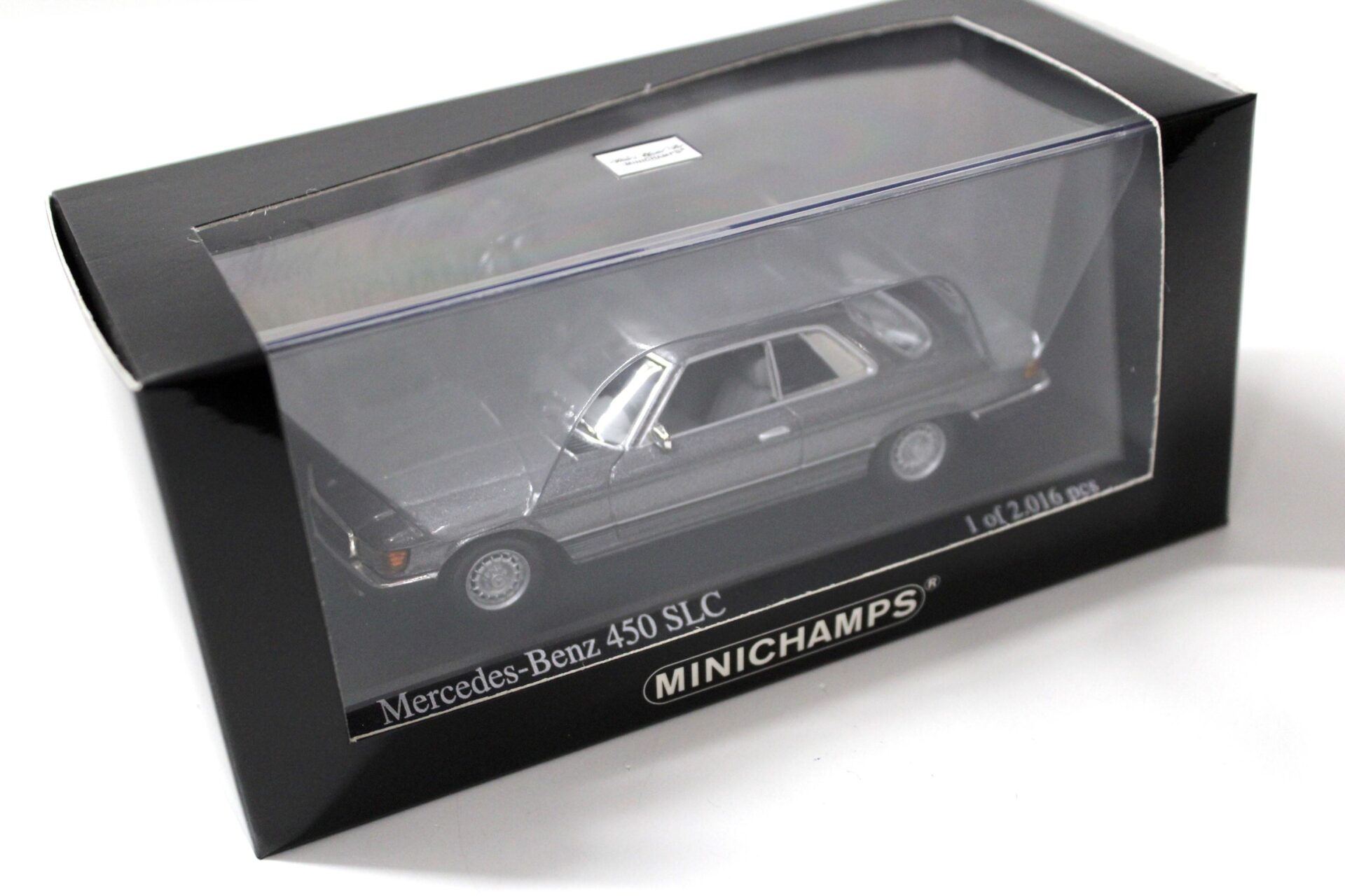 1:43 Minichamps Mercedes 450 SLC Coupe 1974 grey metallic