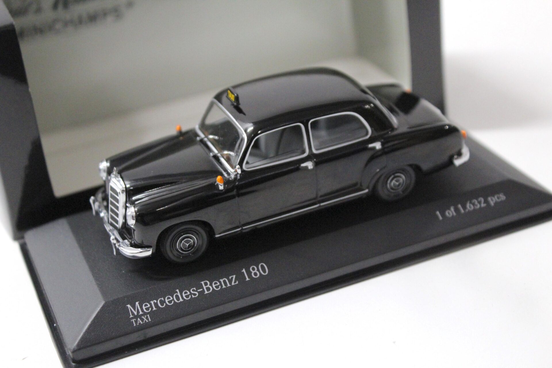 1:43 Minichamps Mercedes 180 Ponton W120 TAXI black 1955