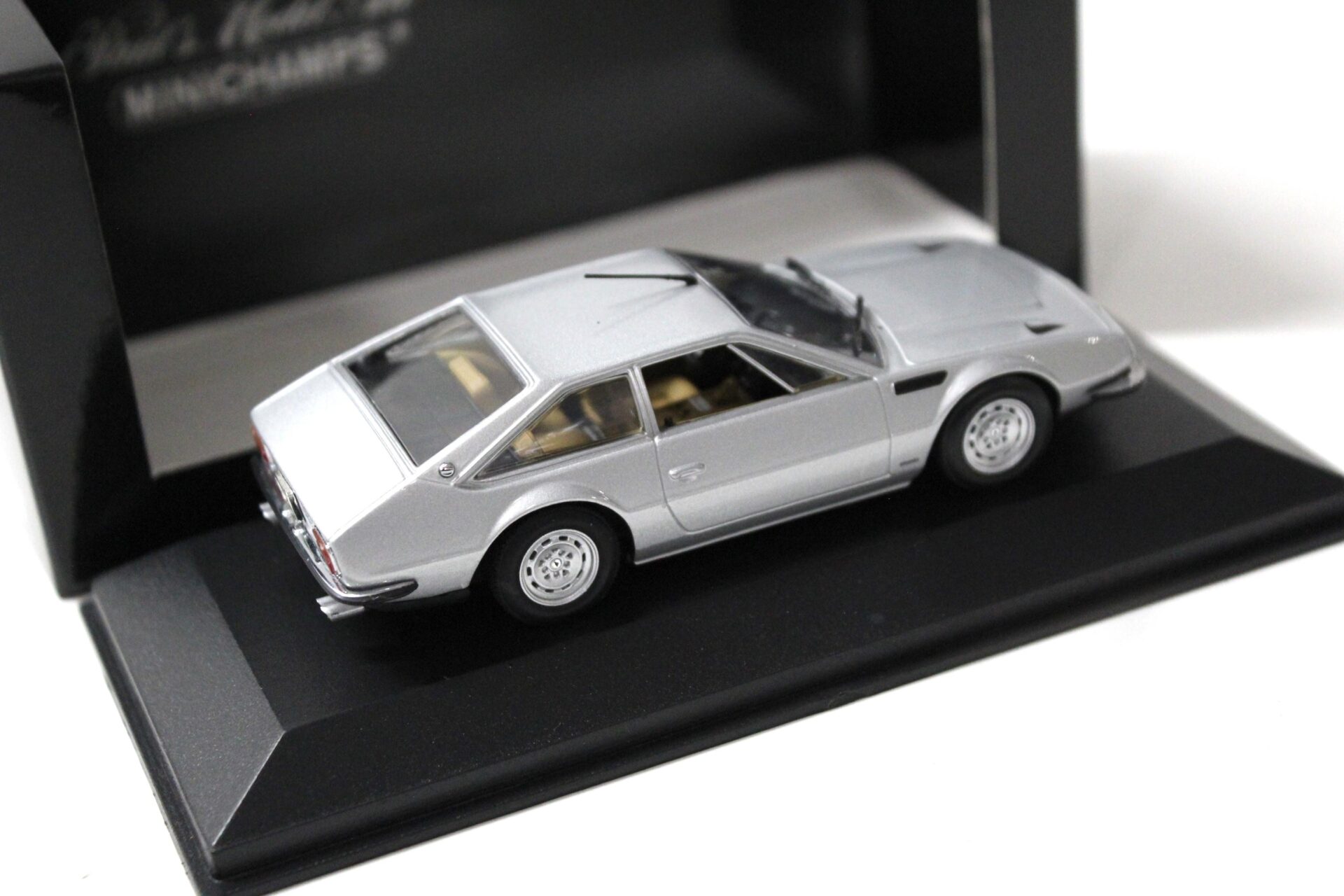1:43 Minichamps Lamborghini Jarama Argento Luna silver 1974
