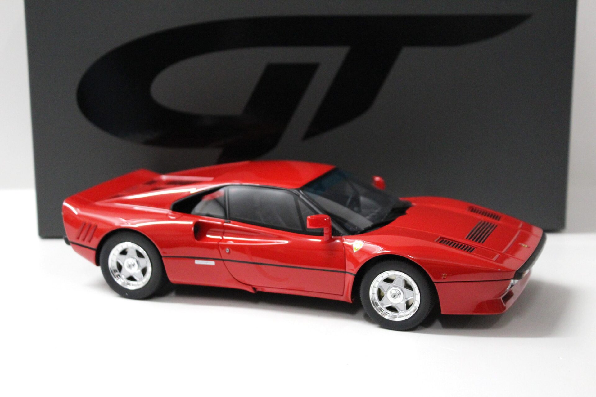 1:18 GT Spirit GT288 Ferrari 288 GTO Rosso Corsa red