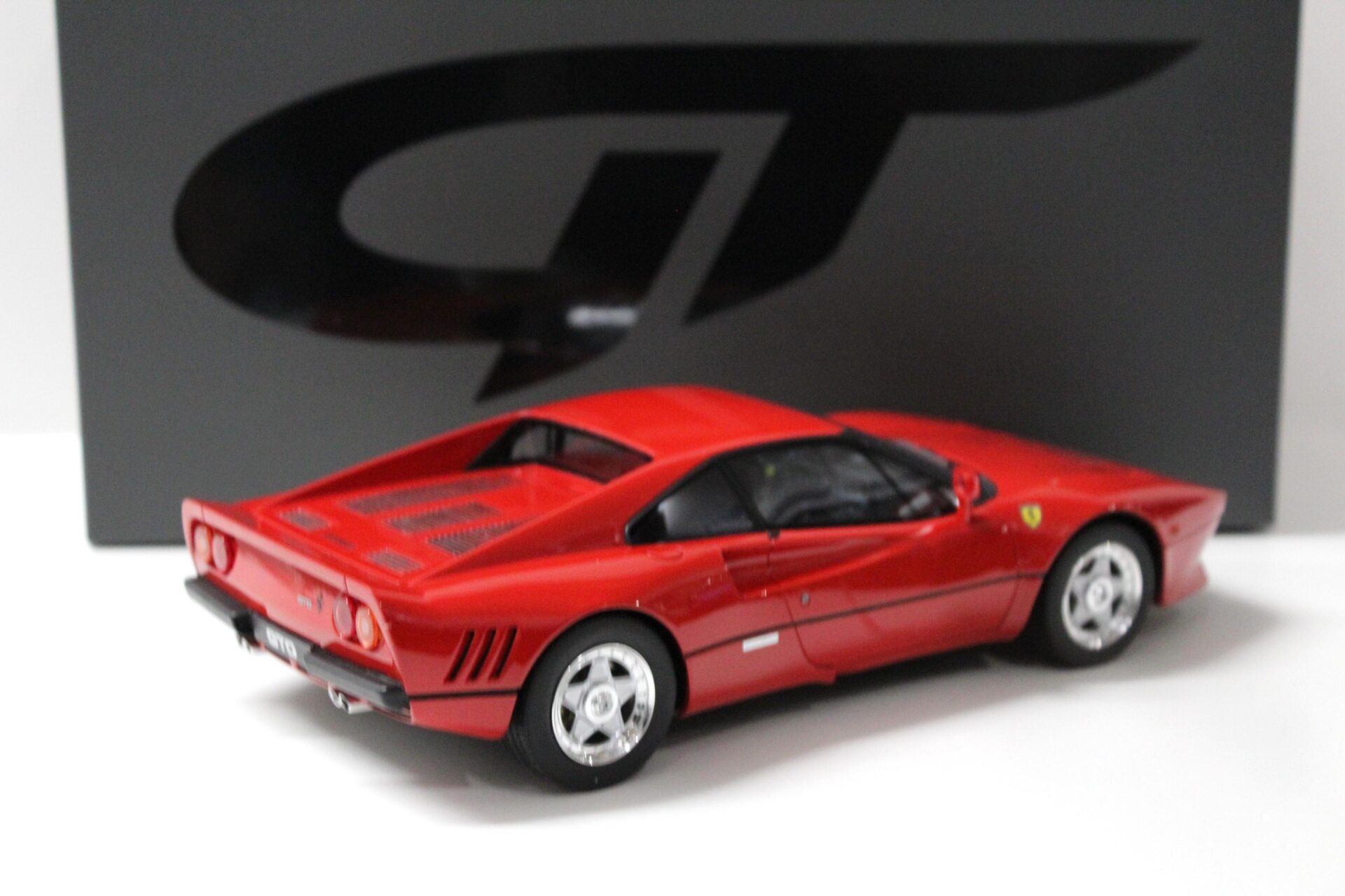1:18 GT Spirit GT288 Ferrari 288 GTO Rosso Corsa red