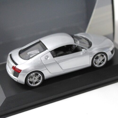 1:43 Schuco Audi R8 Coupe Eis silver DEALER VERSION