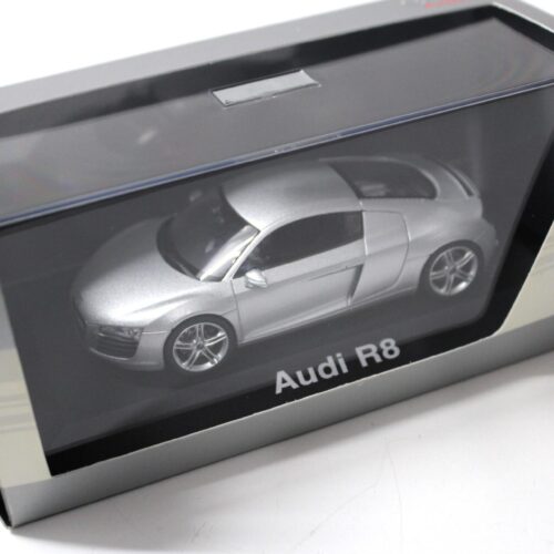 1:43 Schuco Audi R8 Coupe Eis silver DEALER VERSION