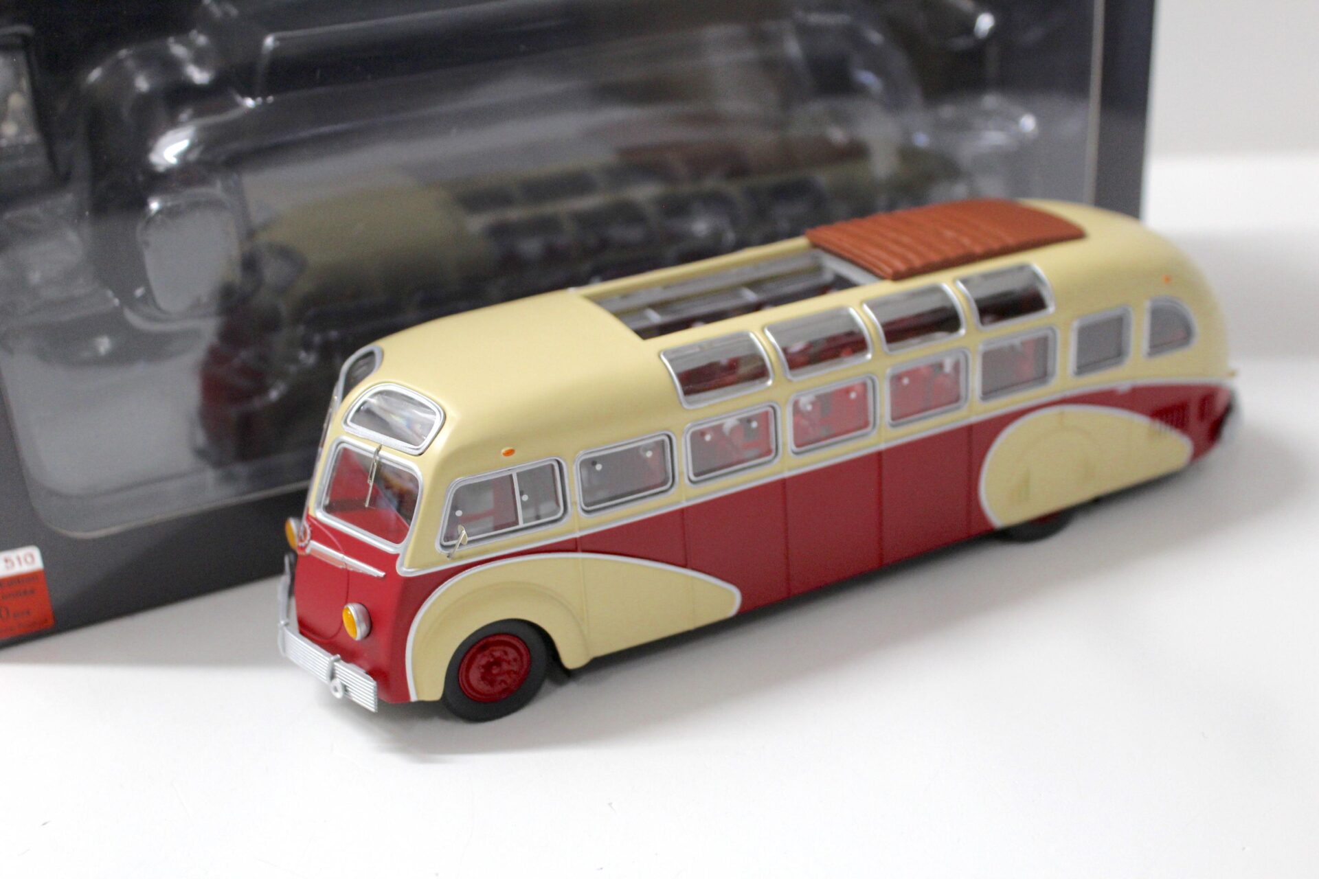 1:43 EPM BUS Autobus Autocar Isobloc Panoramique "Toit Coulissant Ouvert"