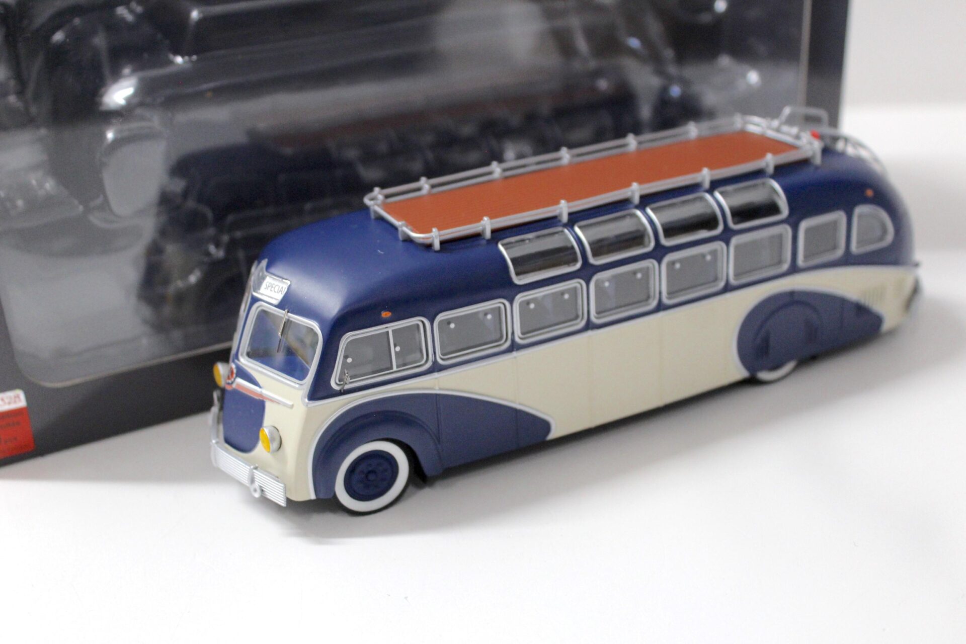 ID 52173 orig.jpg 1:43 EPM BUS Autobus Autocar Isobloc Panoramique Avec Galerie "Service Special"