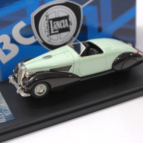1:43 ABC Brianza Lancia Astura Cabriolet 1938 light green/ black