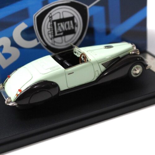 1:43 ABC Brianza Lancia Astura Cabriolet 1938 light green/ black