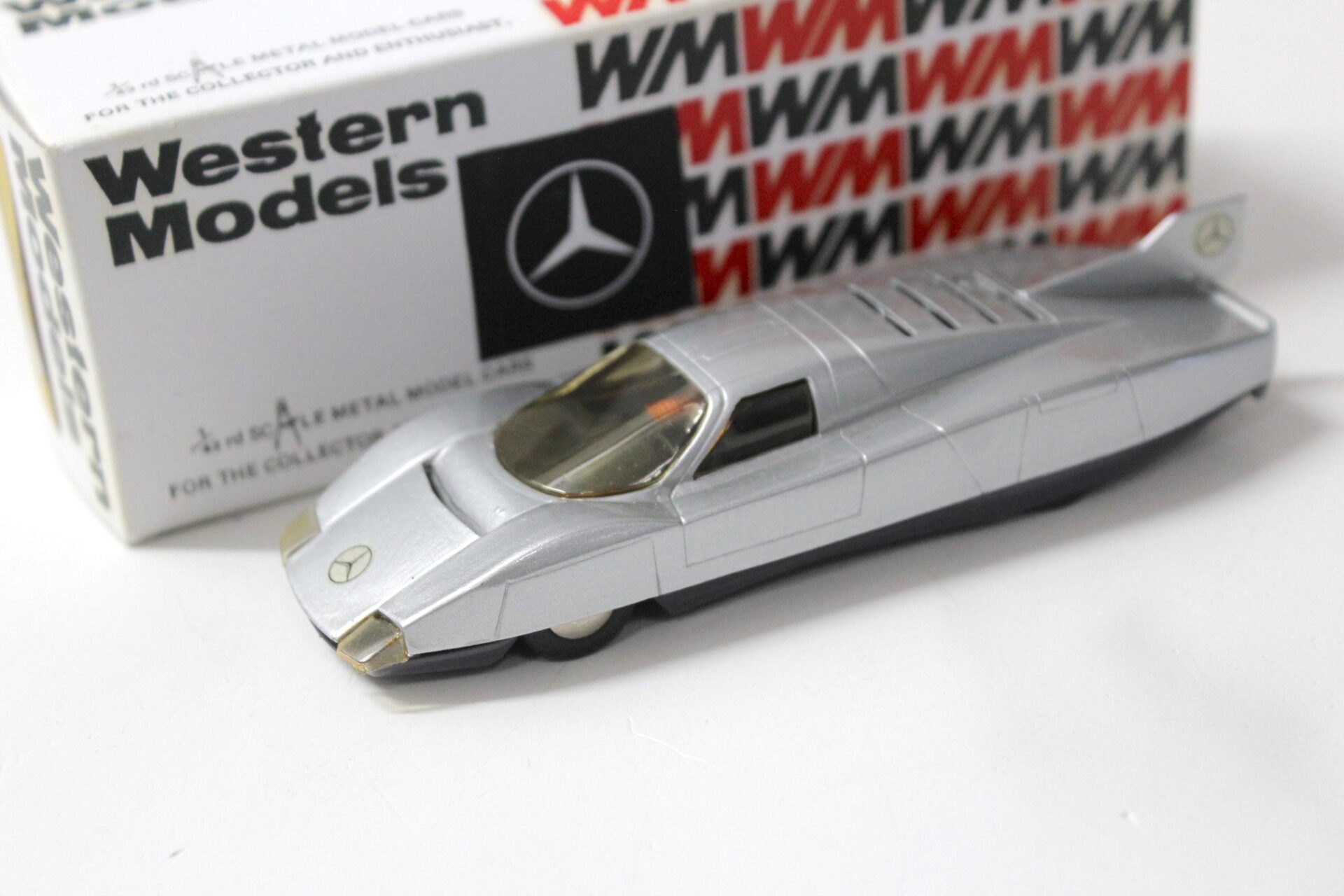 1:43 Western Models 1977 Mercedes C111/ 3 Recordcar silver