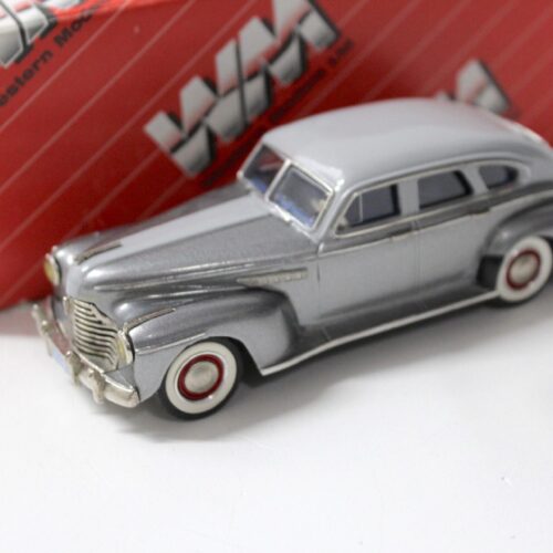 1:43 Western Models 1941 Buick 4-Door Sedan two tone grey