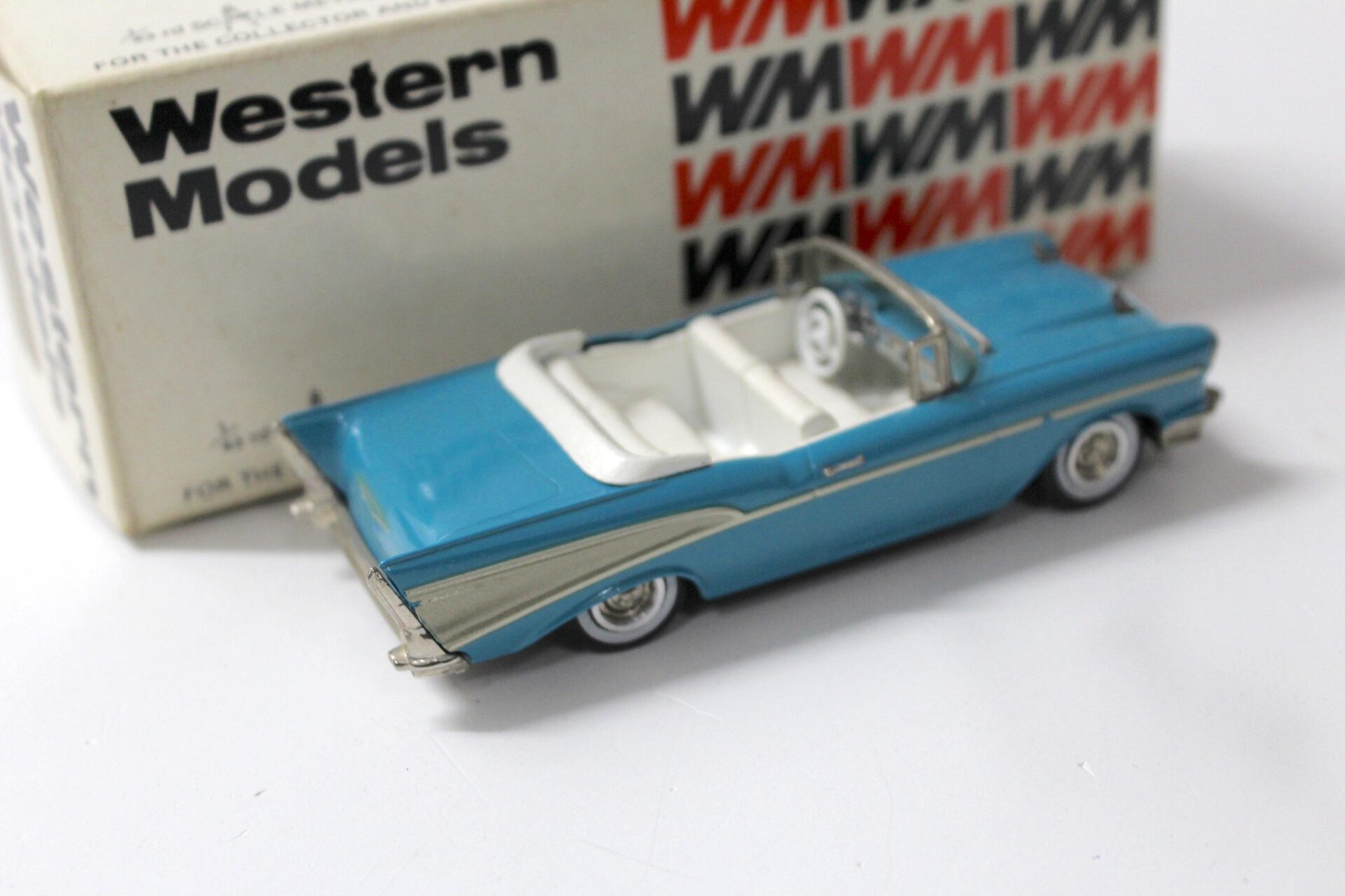 1:43 Western Models 1957 Chevrolet BEL-AIR open Convertible blue
