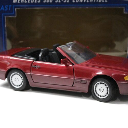 1:18 Revell Mercedes 500 SL R129 Convertible dark red with Top