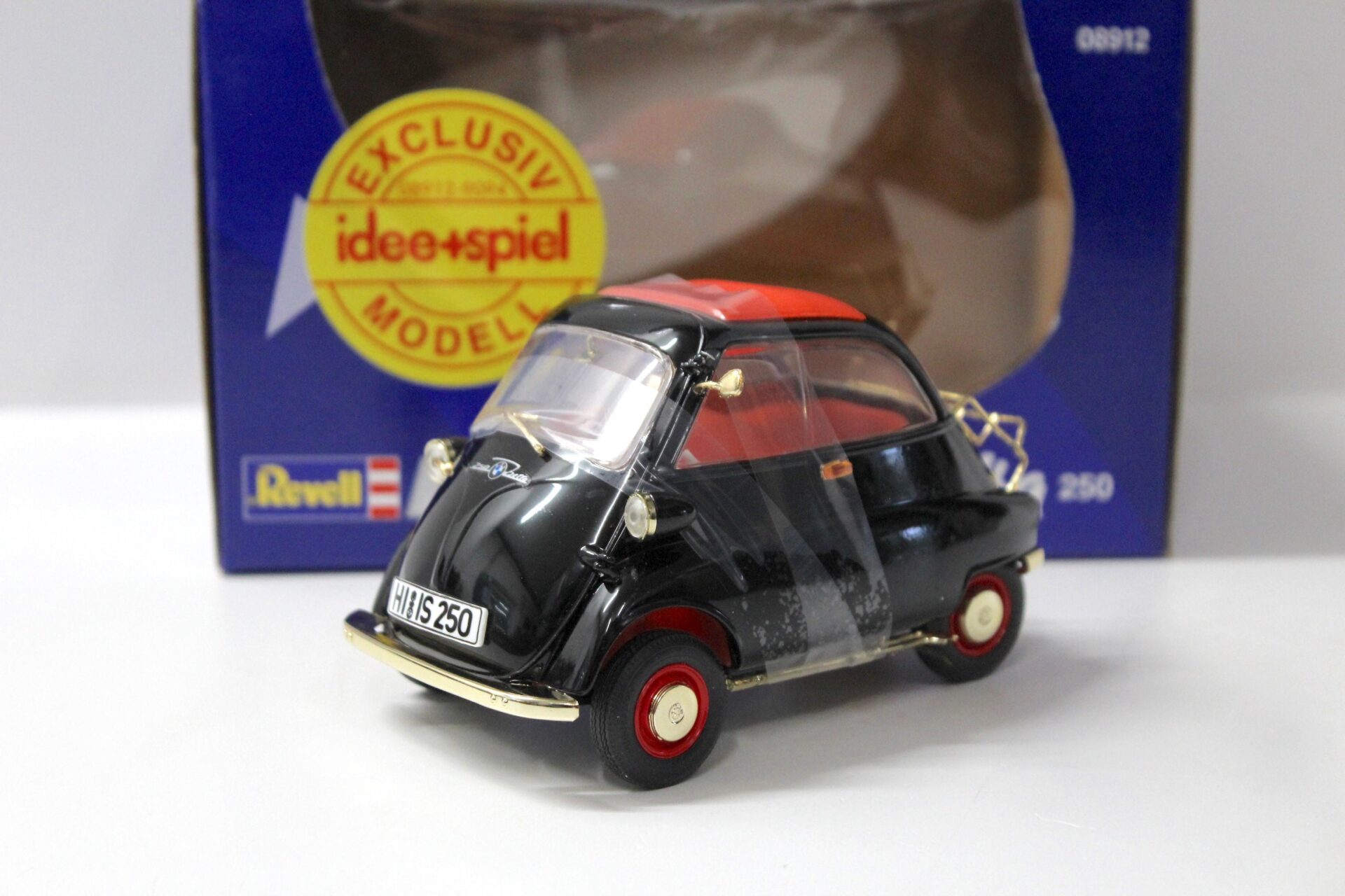 1:18 Revell BMW Isetta 250 Idee+Spiel black/ red
