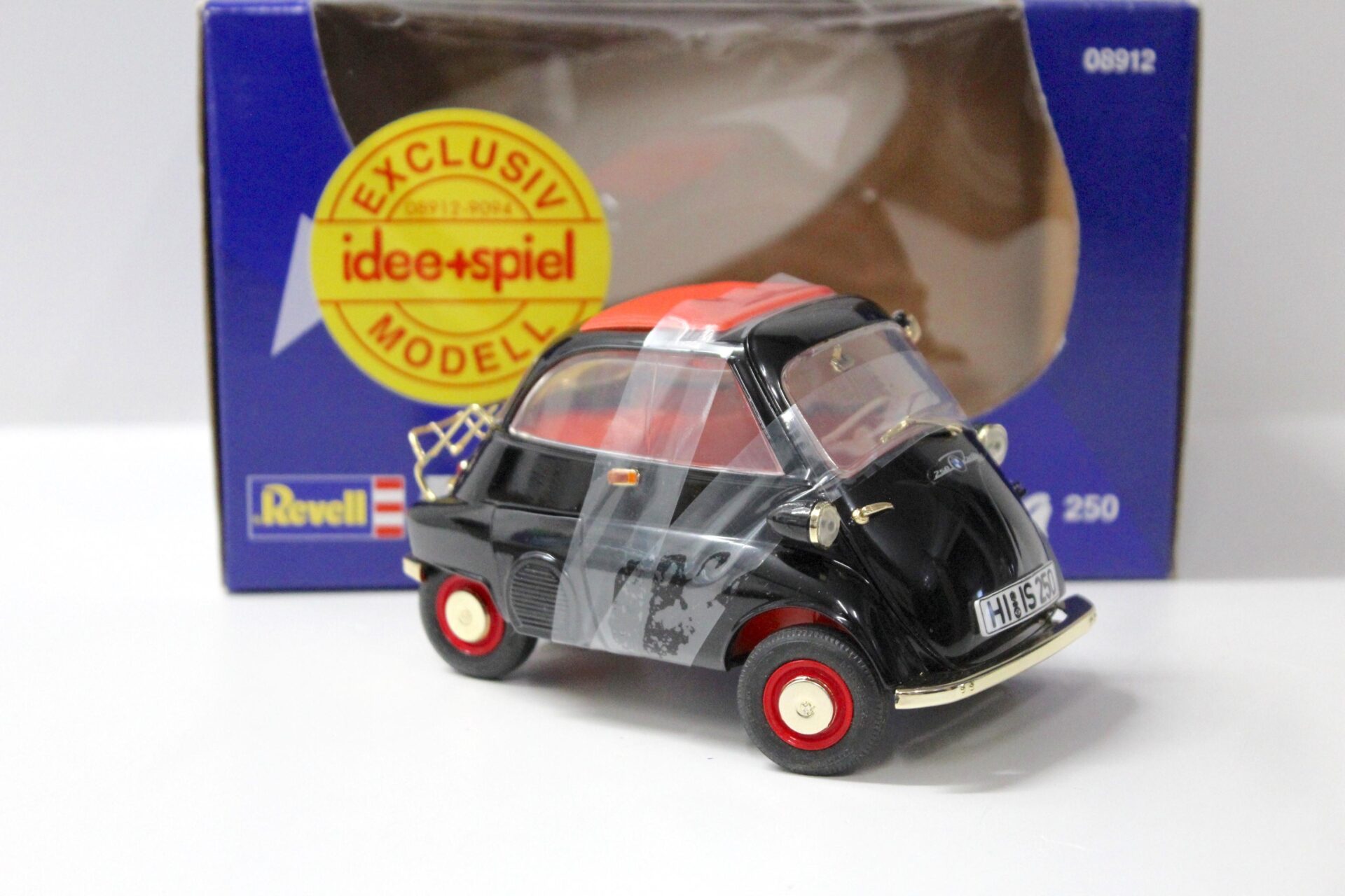 1:18 Revell BMW Isetta 250 Idee+Spiel black/ red