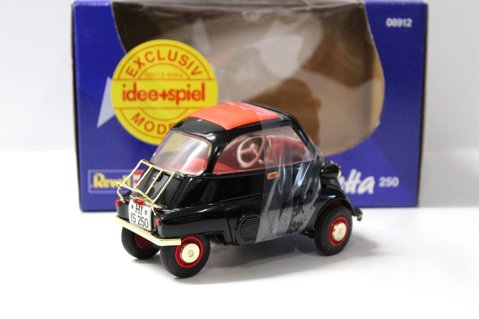 1:18 Revell BMW Isetta 250 Idee+Spiel black/ red