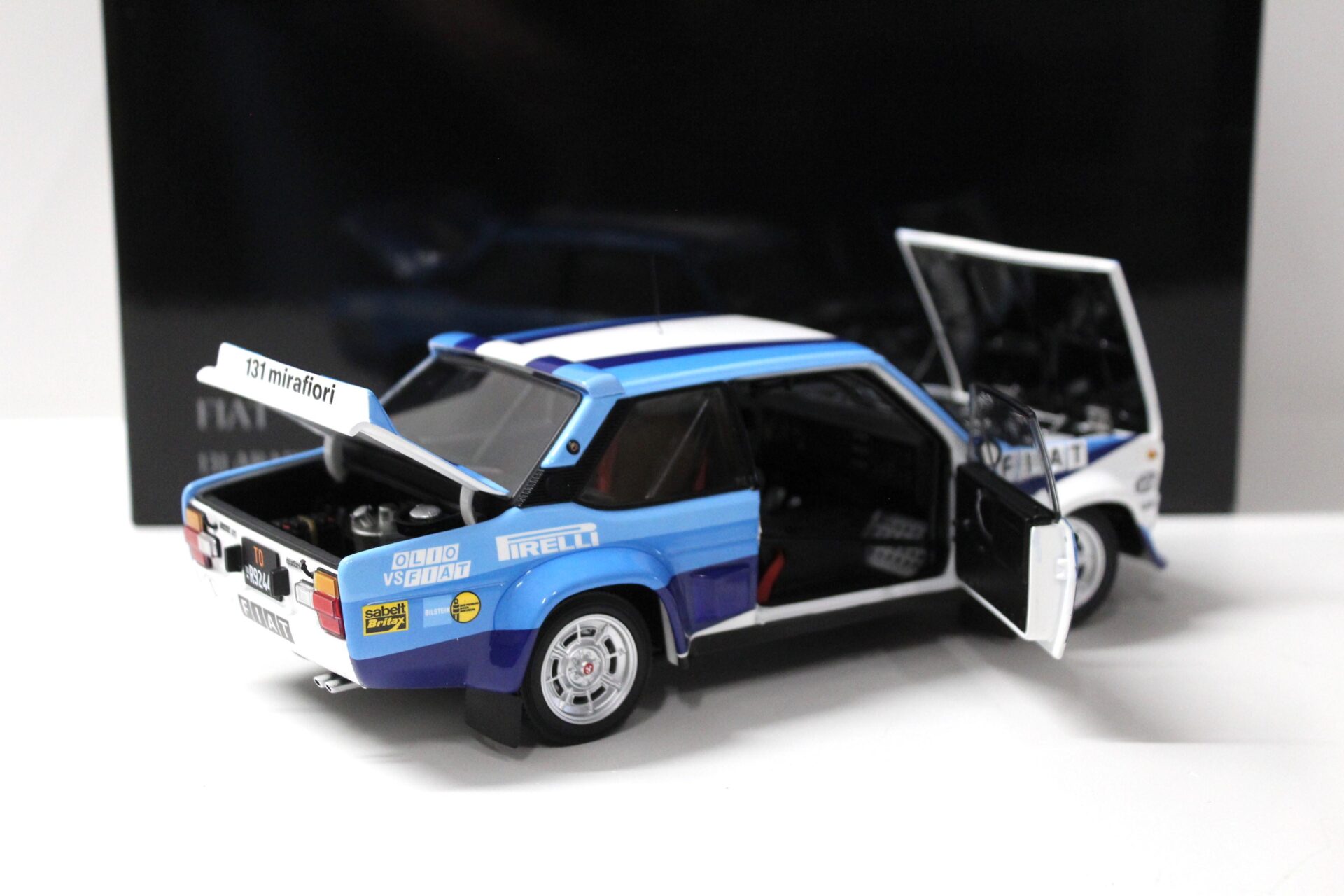 1:18 Kyosho Fiat 131 ABARTH Rally Portugal 1980 Röhrl/ Geistdörfer #5
