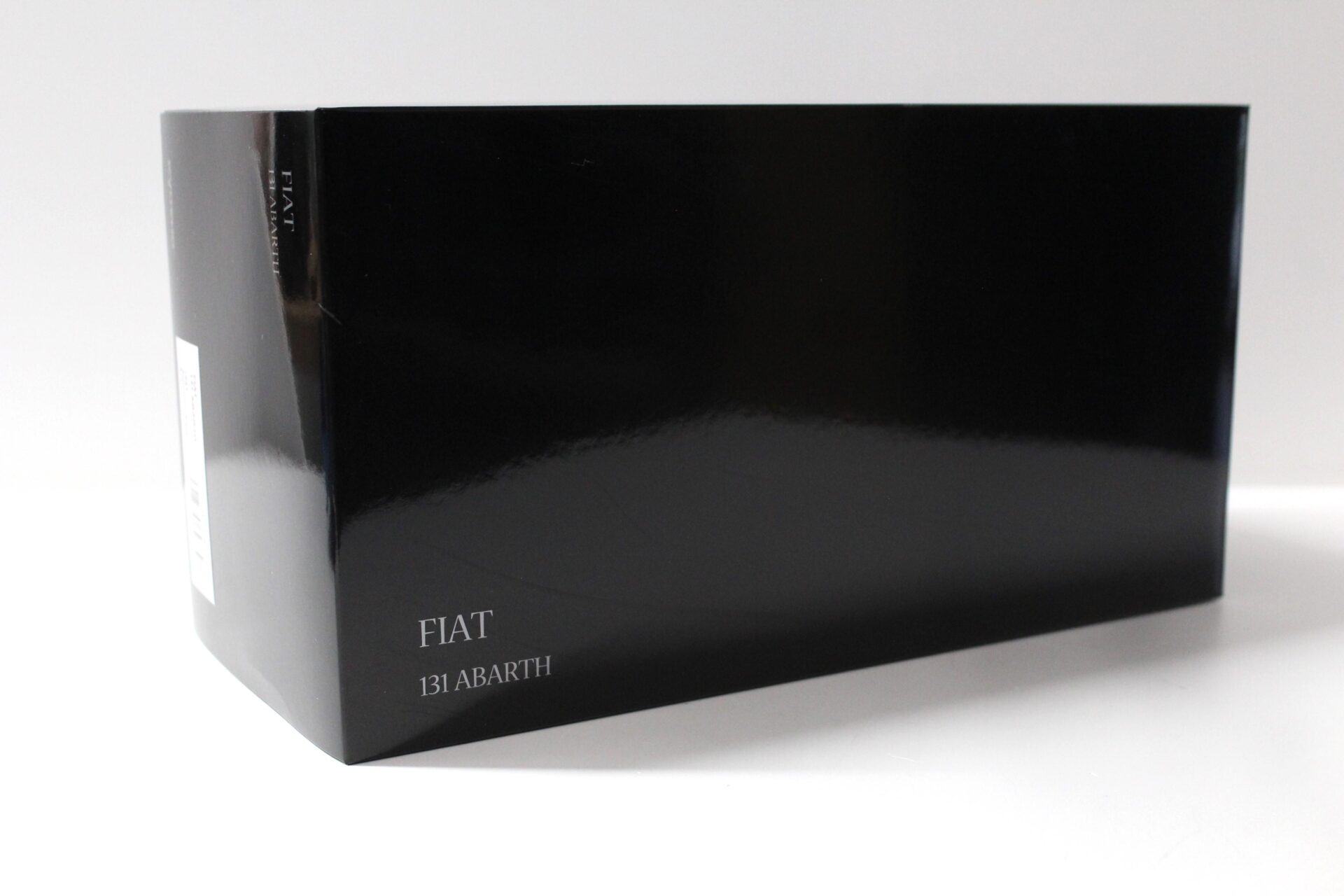 1:18 Kyosho Fiat 131 ABARTH Rally Portugal 1980 Röhrl/ Geistdörfer #5