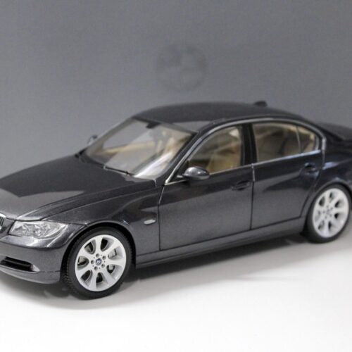 1:18 Kyosho BMW 3er 330i Limousine E90 grey metallic DEALER VERSION