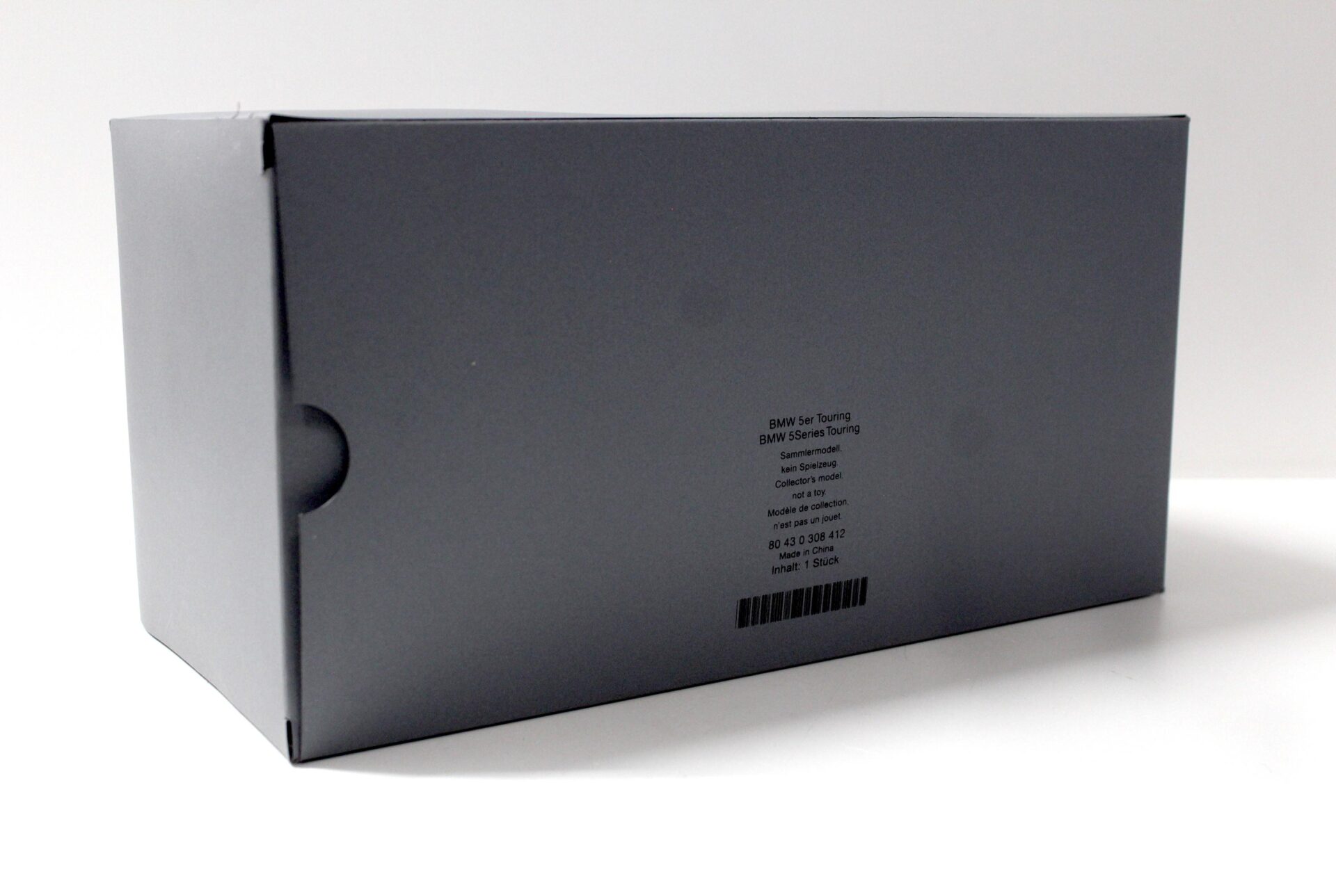 1:18 Kyosho BMW 5er 545i Touring E61 black metallic DEALER VERSION