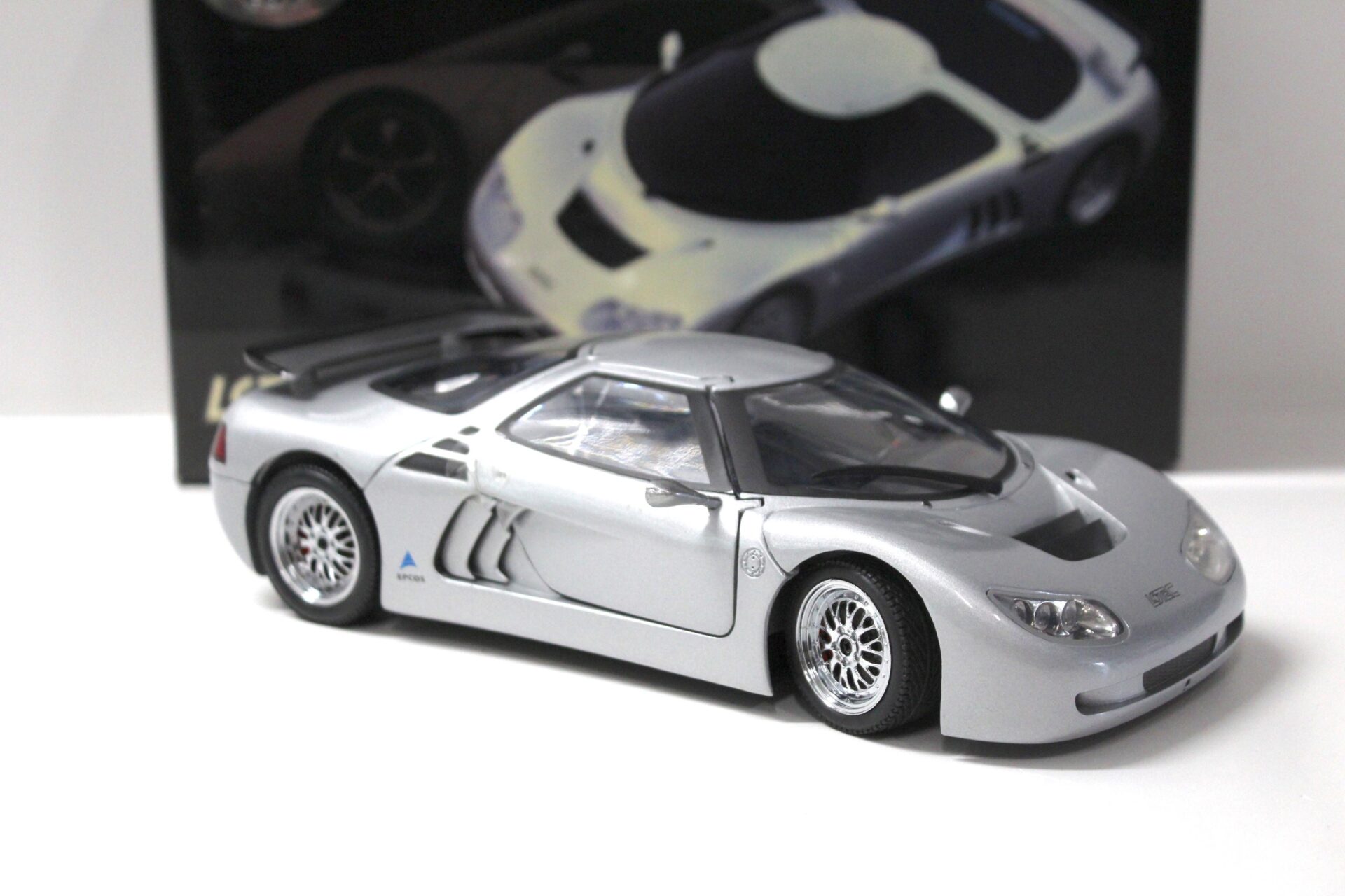1:18 MAXI Car Lotec Sirius silver