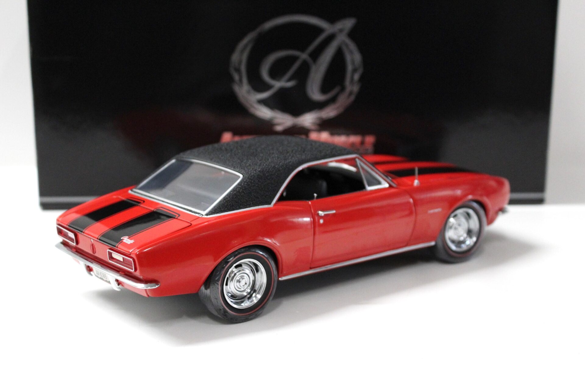 1:18 ERTL Authentics Chevrolet Camaro Z28 Coupe red/ black 1967