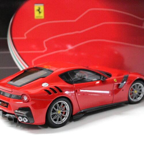 1:18 BBR Ferrari F12 TDF 2016 Rosso Corsa 322 FULL OPENING