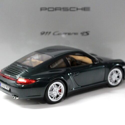 1:18 Norev Porsche 911 (997.II) Carrera 4S Coupe Racing green DEALER VERSION