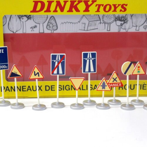 1:43 Dinky Toys Autobahn Schilder Verkehrszeichen Panneaux de Signalisation 12 pcs.