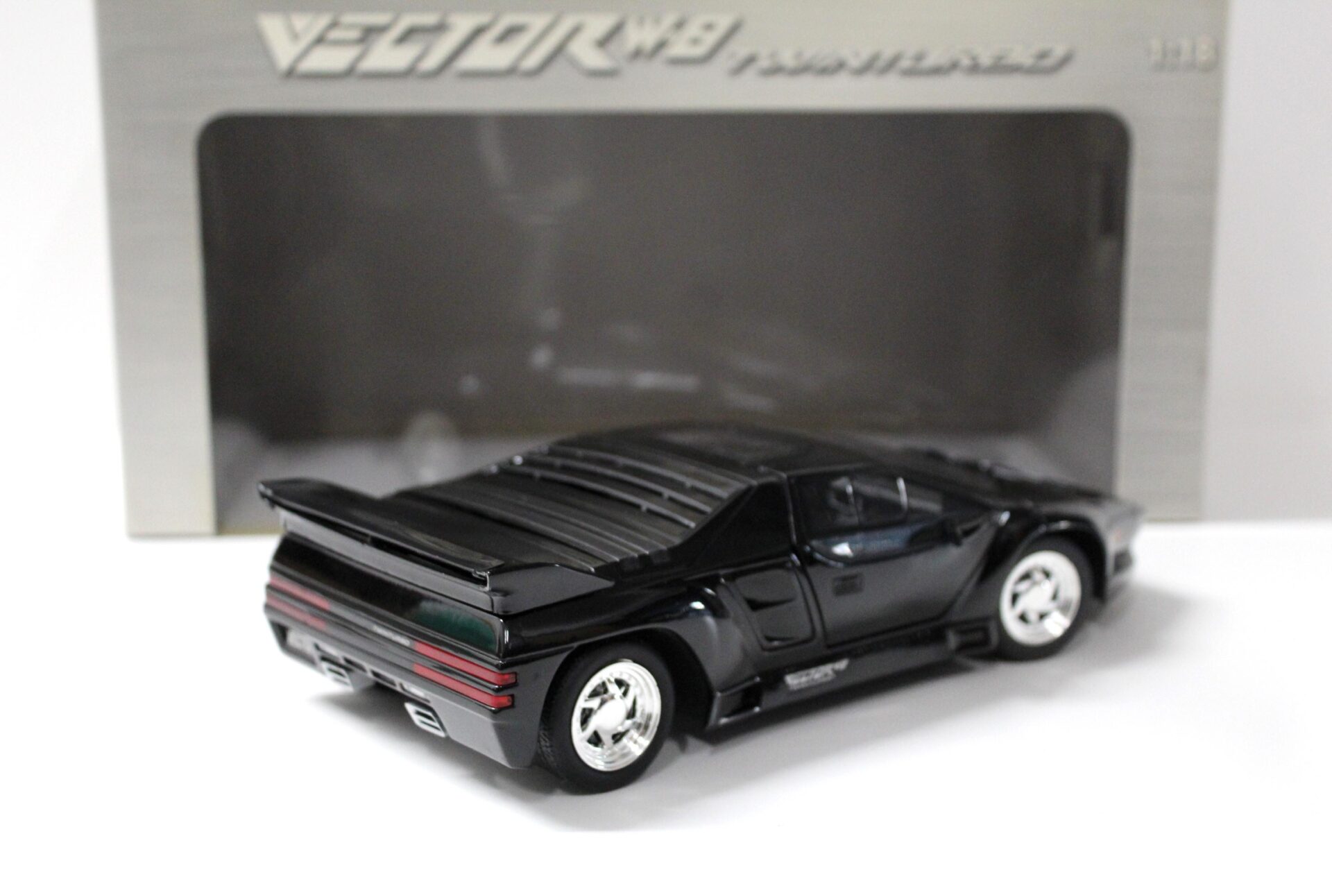 1:18 Ricko Vector W8 Twinturbo 1991 black