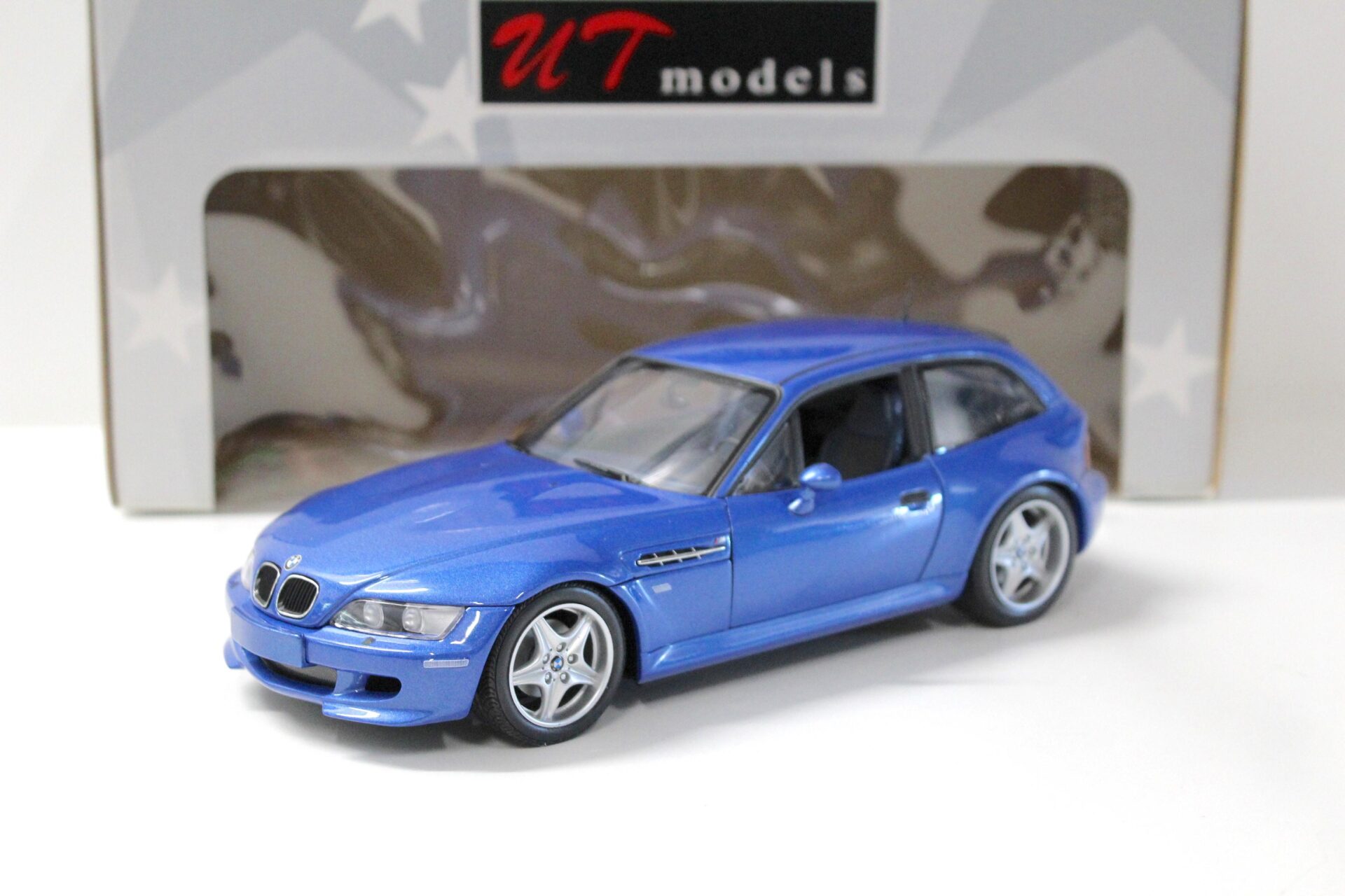 1:18 UT Models BMW Z3 M Coupe light blue metallic