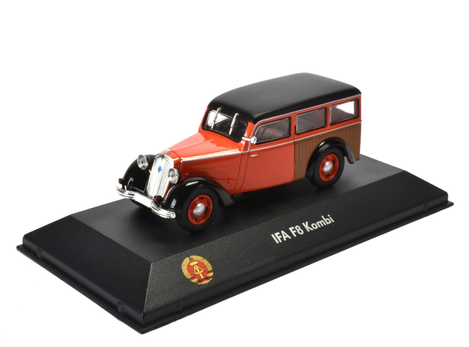 1:43 Atlas DDR Collection IFA F8 Kombi red/ black