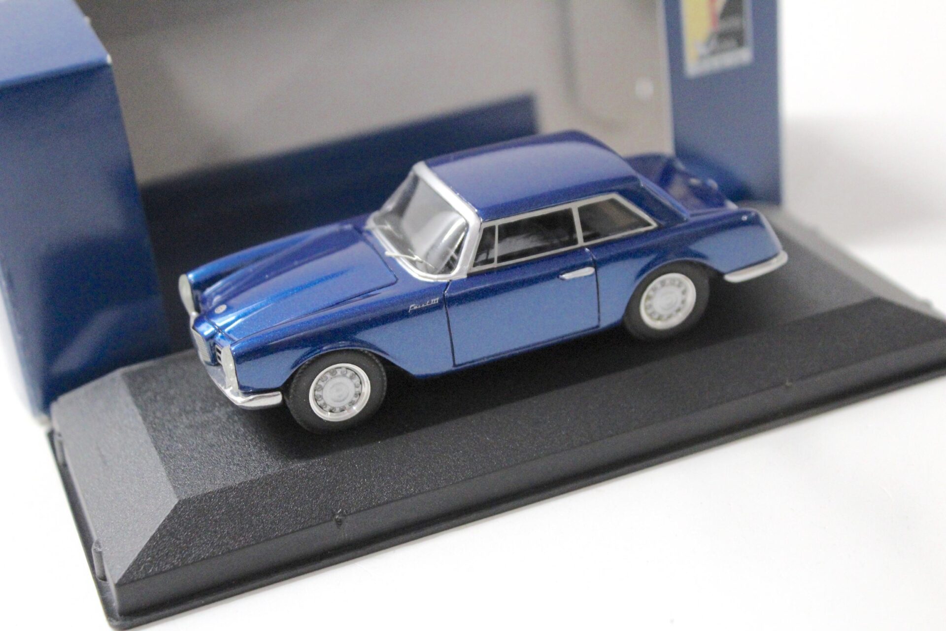 1:43 Provence Moulage Facel III Coupe blue metallic