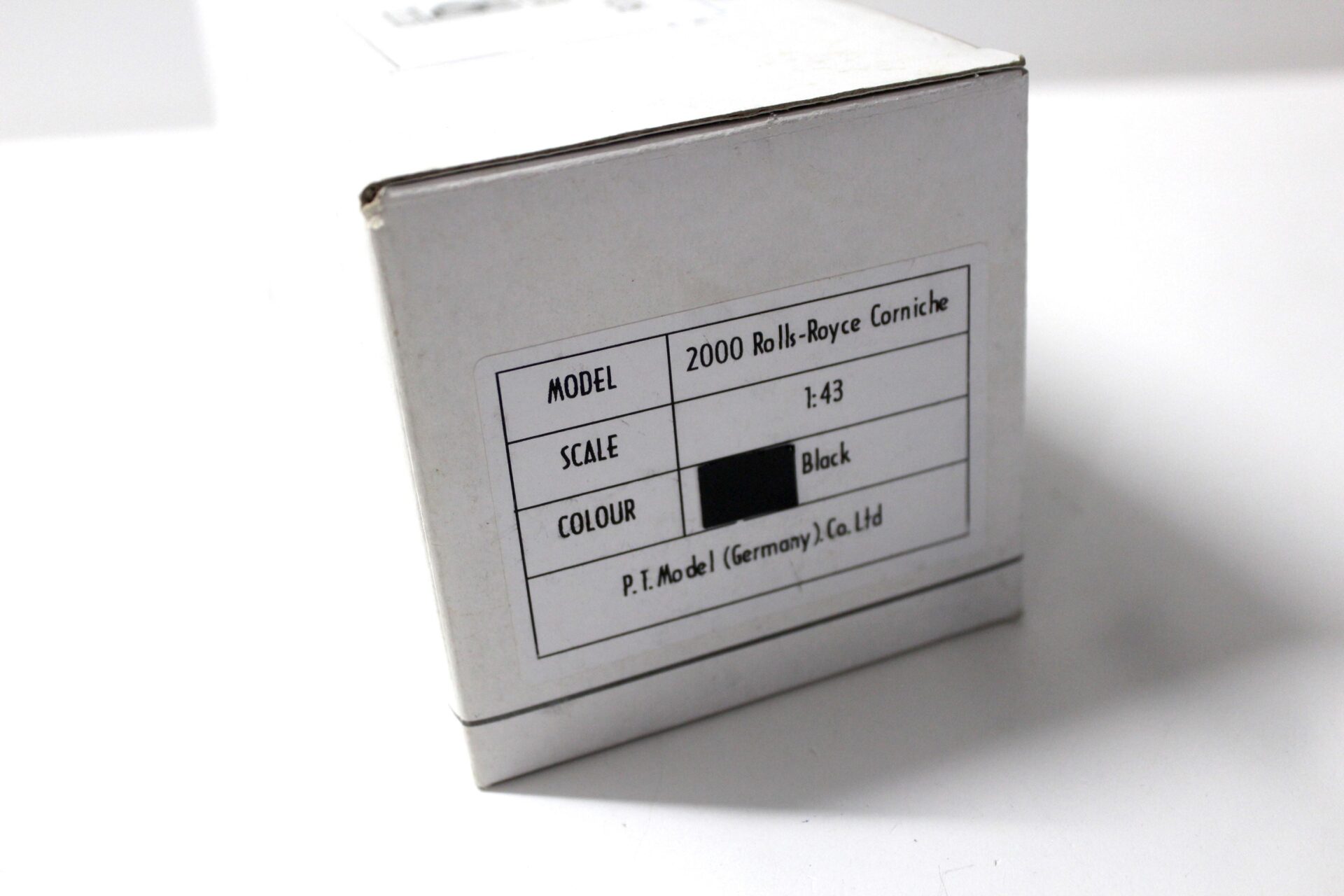 1:43 PT Model 2000 Rolls Royce Corniche Convertible black