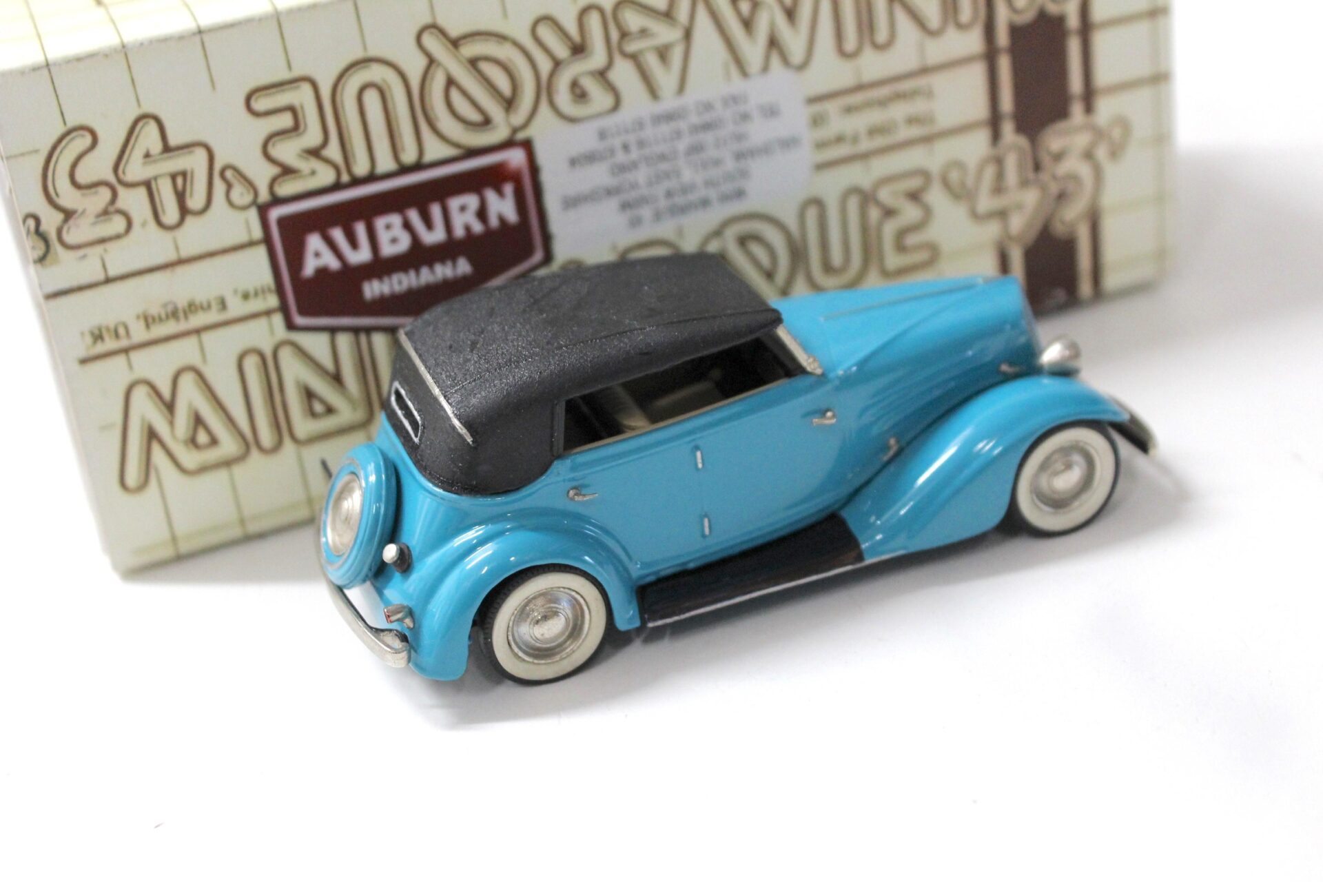 1:43 MINIMARQUE 43 Auburn 652 Y Convertible Sedan with Top blue