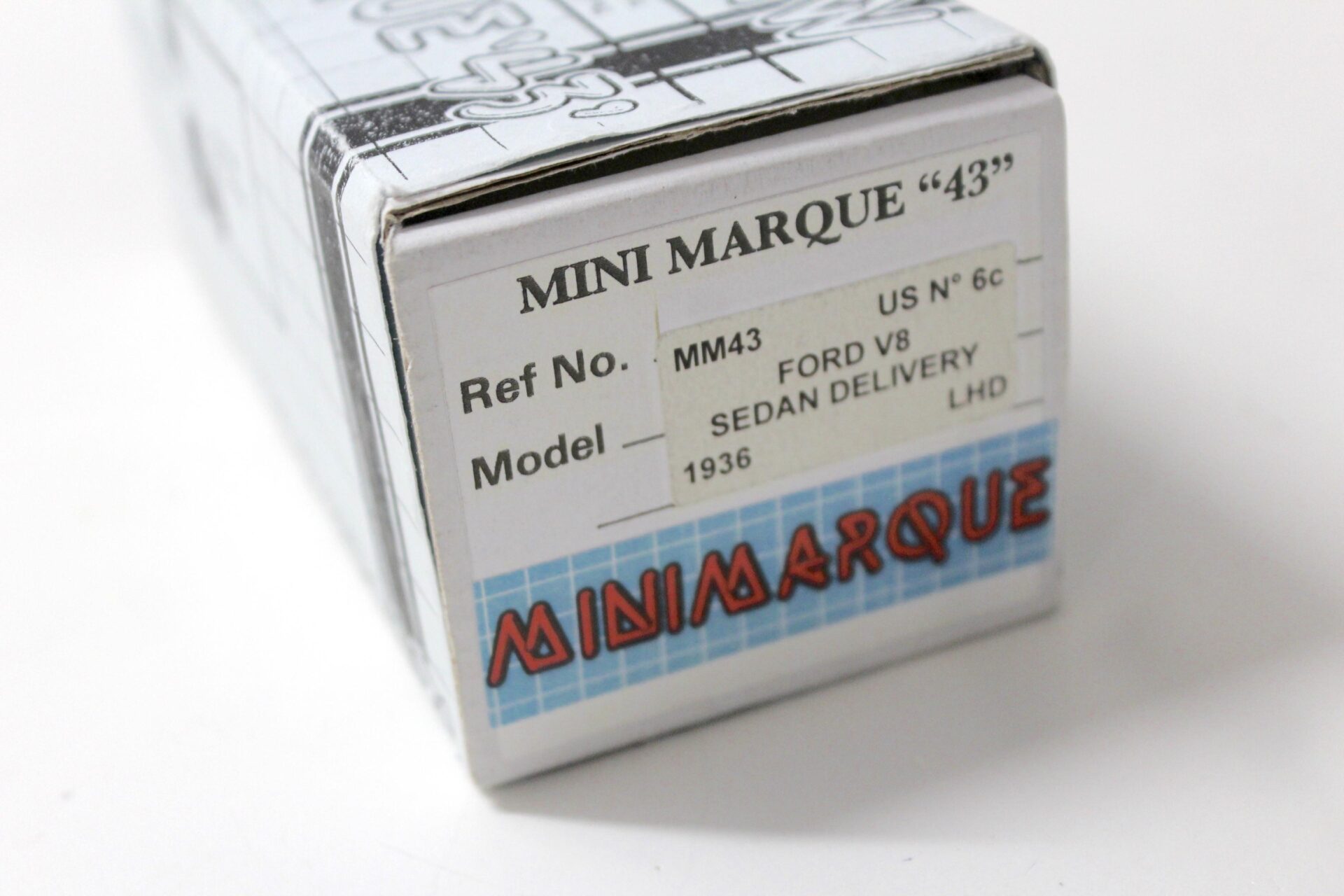 1:43 MINIMARQUE 43 Ford V8 Sedan Delivery Van 1936 "Cilla" yellow/ brown