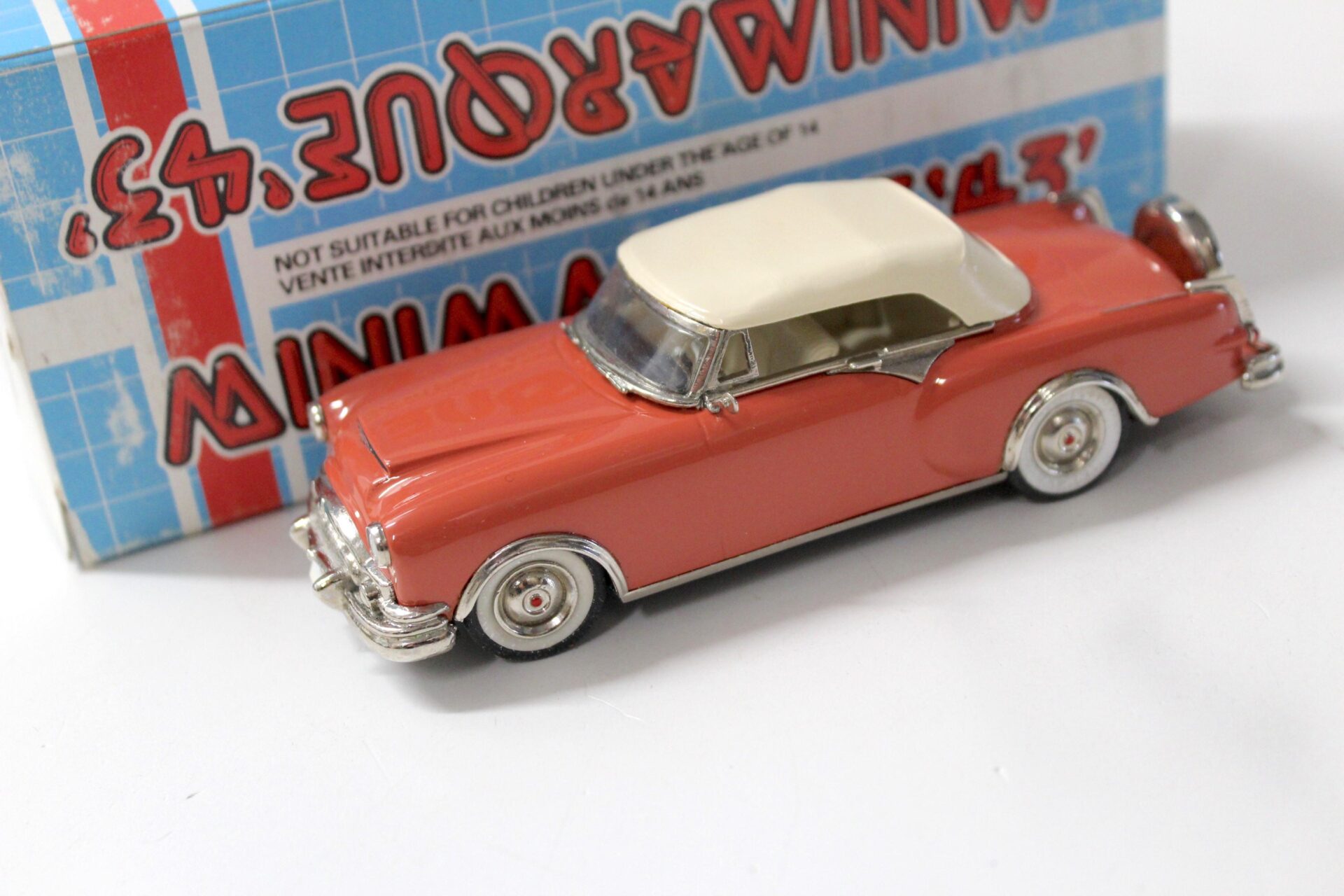 1:43 MINIMARQUE 43 Packard Carribean Top UP 1953 Flamingo pink