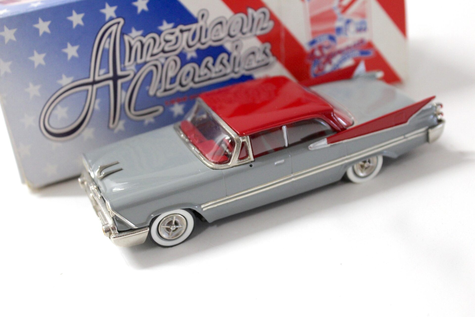 1:43 American Classics Dodge Royal 1959 closed Top grey/ Maroon