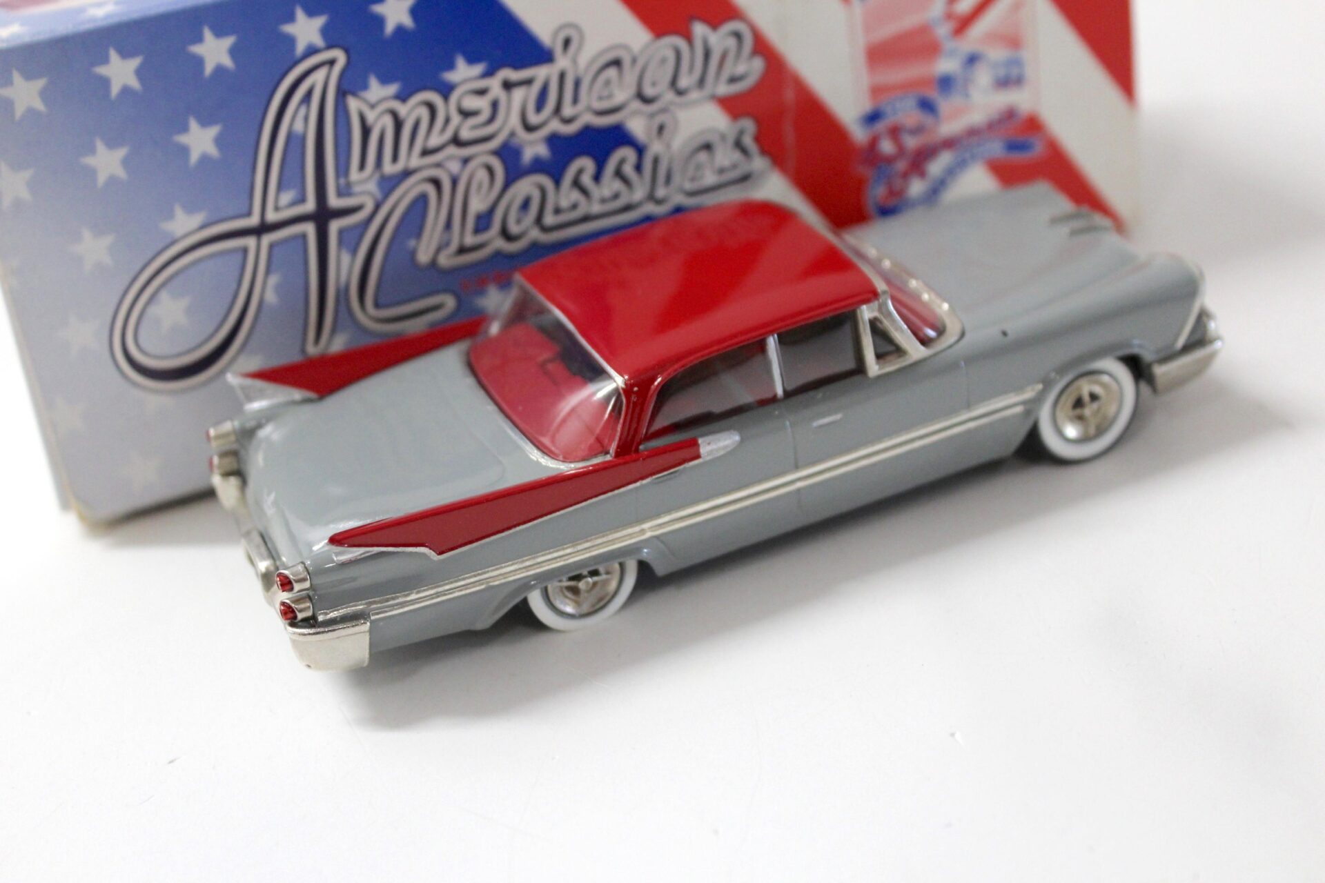 1:43 American Classics Dodge Royal 1959 closed Top grey/ Maroon