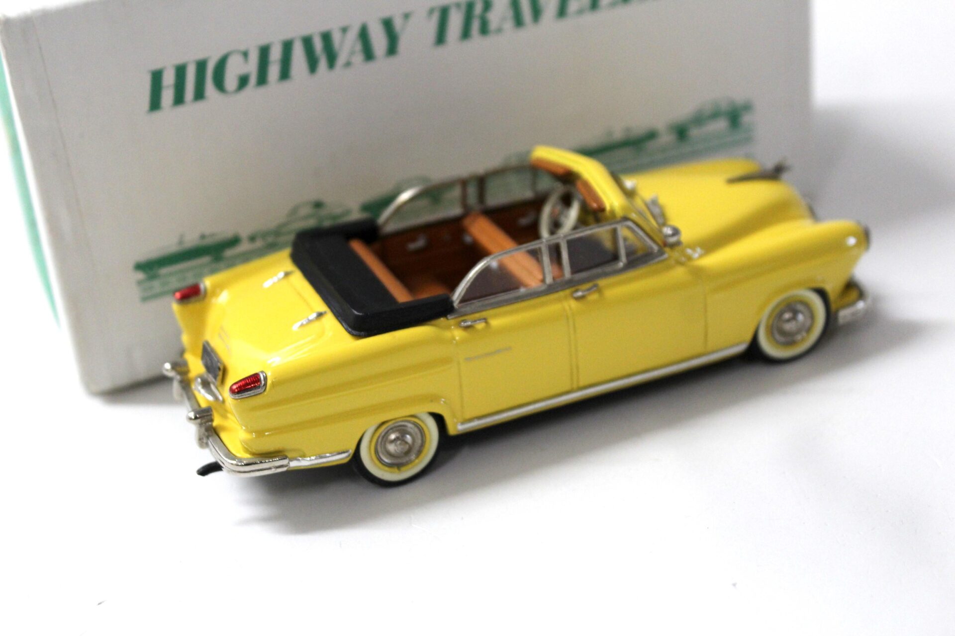1:43 Highway Travelers 1951 Frazer Manhattan 103 Top down yellow