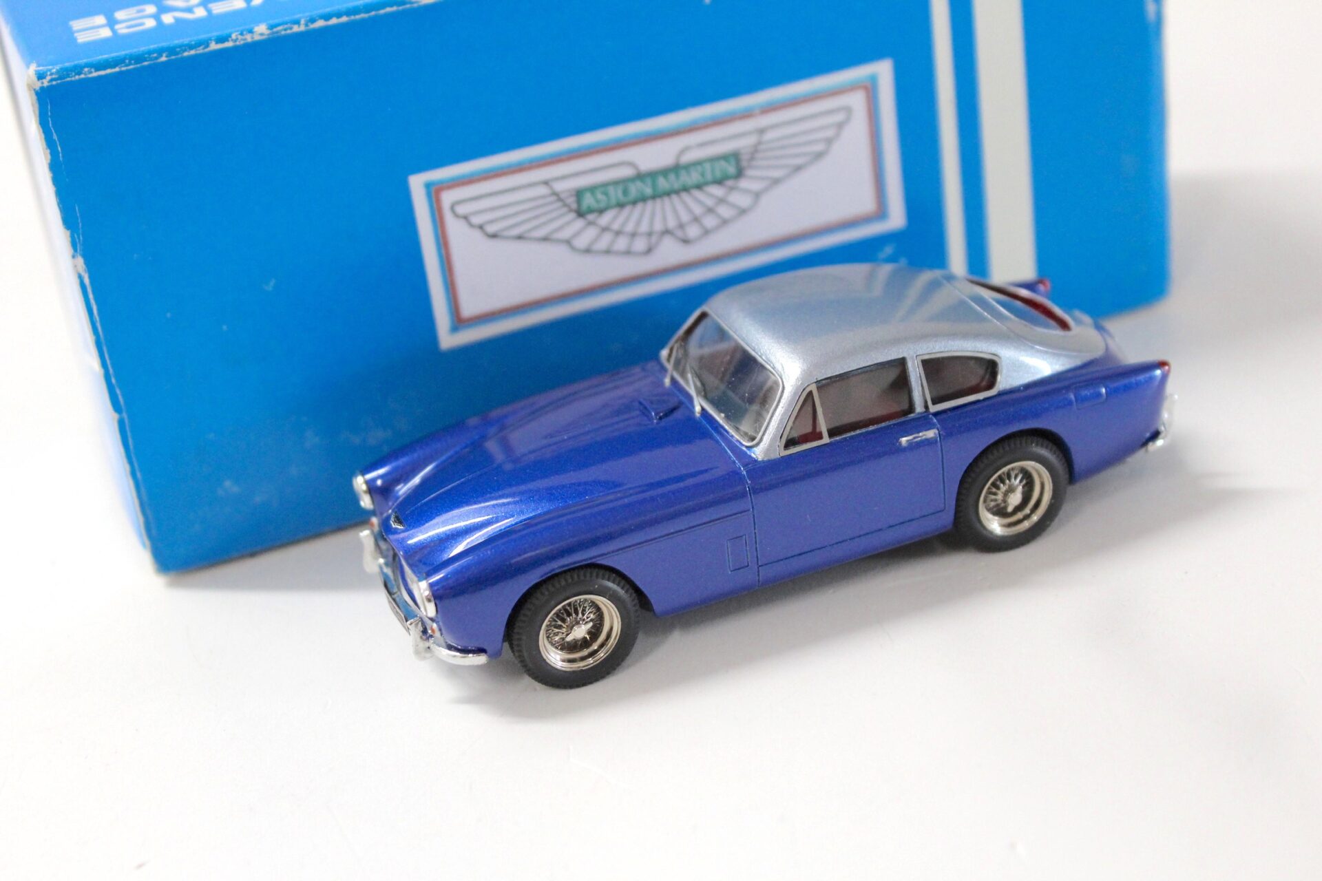 1:43 Provence Moulage Aston Martin DB 2/4 MK III Coupe blue metallic/ silver